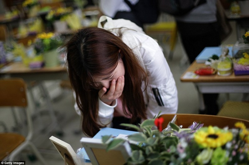 Lop hoc tuong niem 2 nam vu chim pha Sewol-Hinh-3